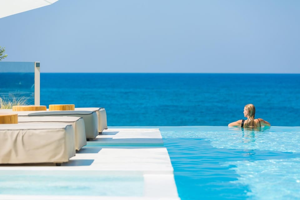 Sea view, Swimming pool
