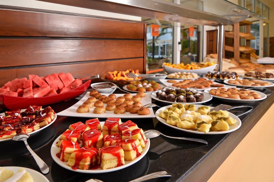 Food and drinks, Food