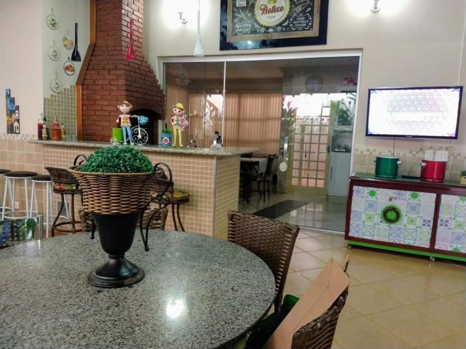Casa Mel House in Olímpia