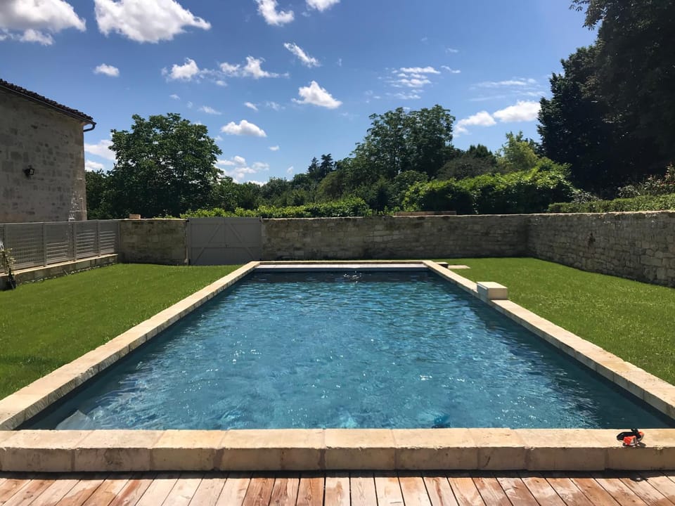 Swimming pool, Swimming pool
