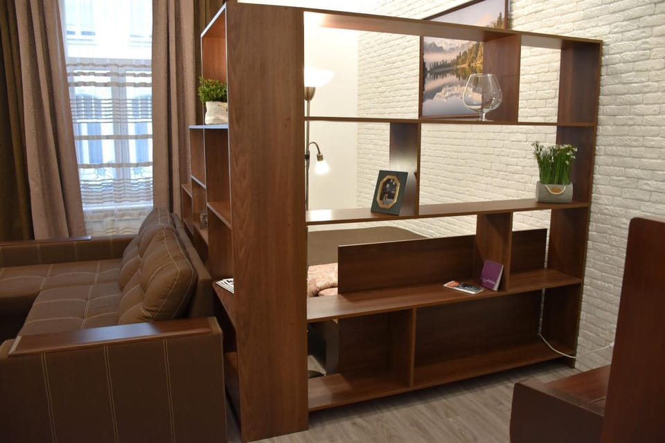Living room, Photo of the whole room, Decorative detail, Bedroom