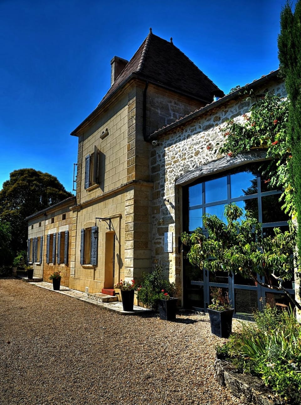 Château Vieux Mougnac House in Occitanie