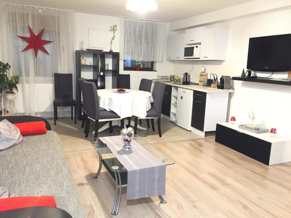 Living room, Seating area, Dining area