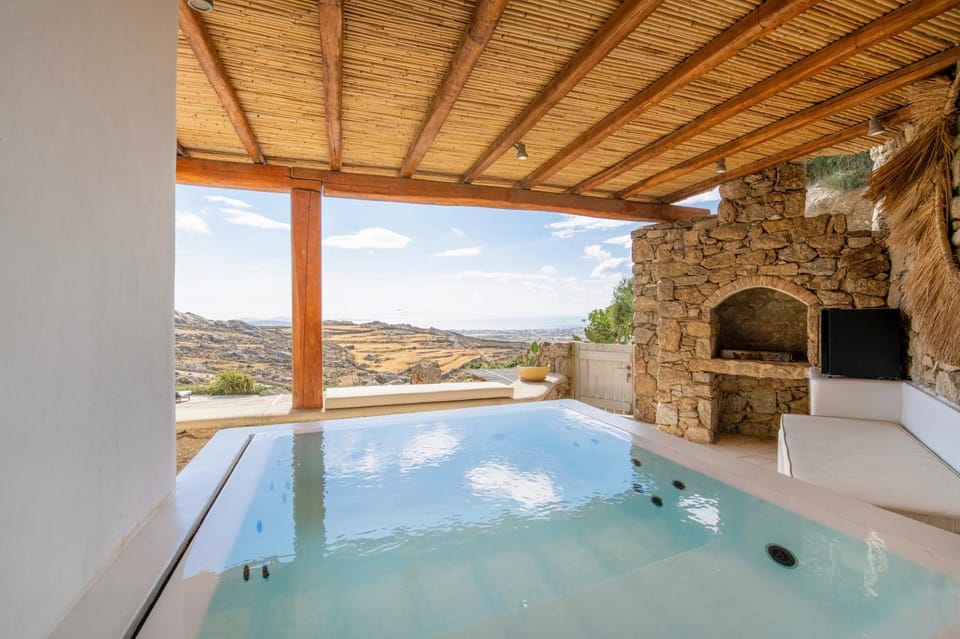 Hyperion Villa by LLB Mykonos Villa in Mykonos, Mikonos 846 00, Greece