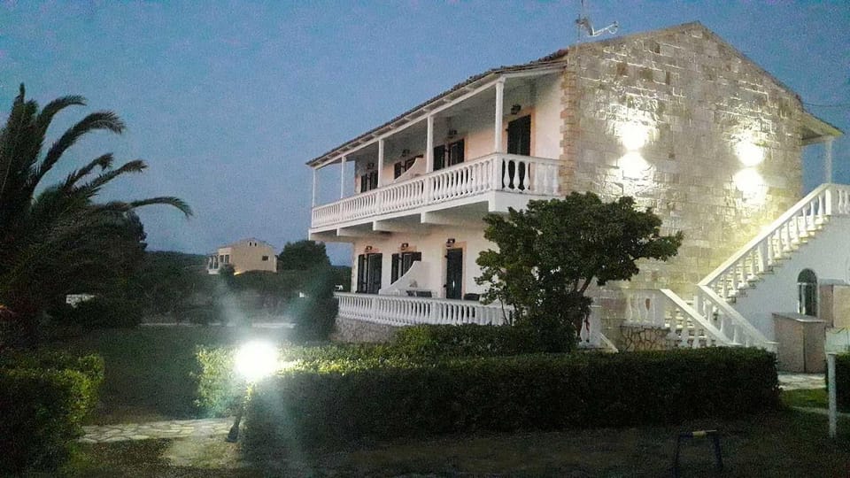 Elli Beach Apartments and Studios Bed and Breakfast in Corfu, Greece