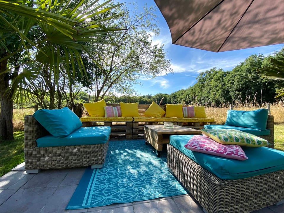Seating area, sunbed
