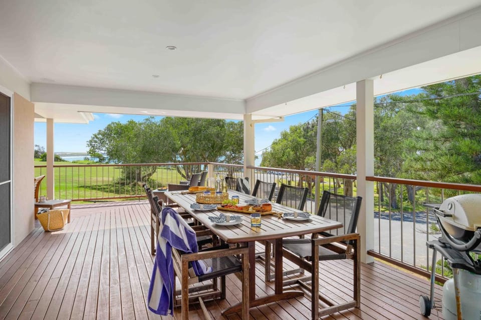 Balcony/Terrace, Dining area, Beach
