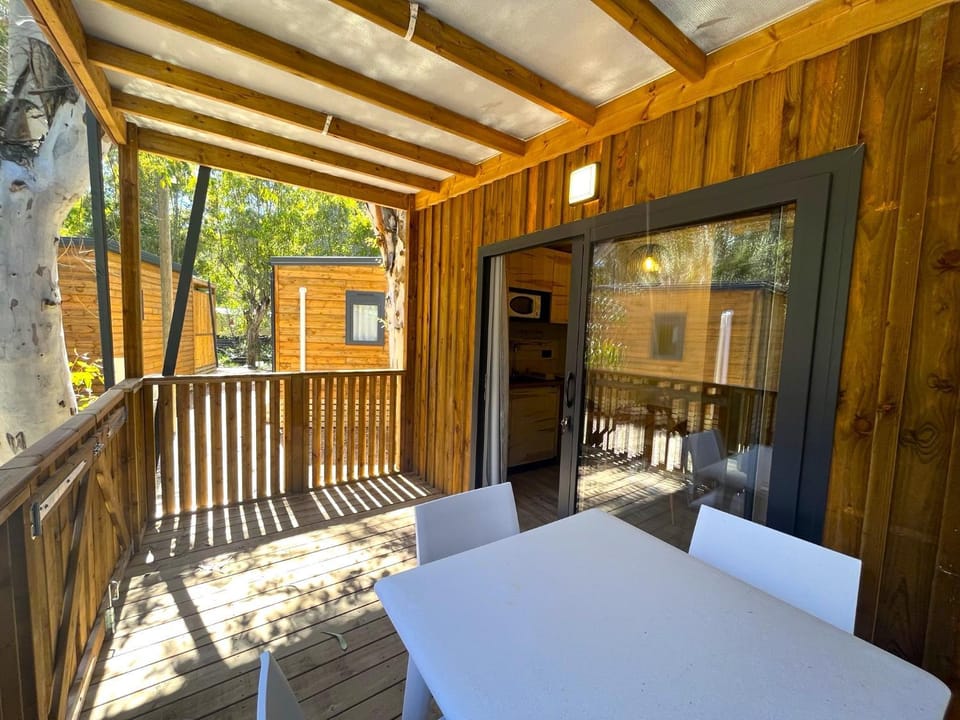 Camping La Pinède Resort in Calvi