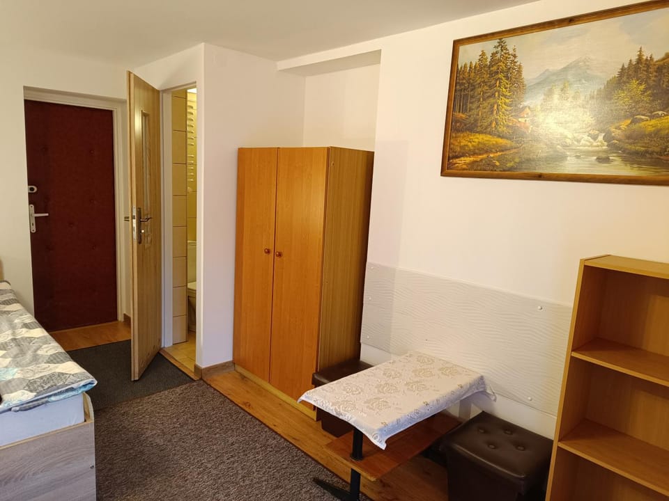 Other, Photo of the whole room, Seating area, Dining area, Bedroom, wardrobe