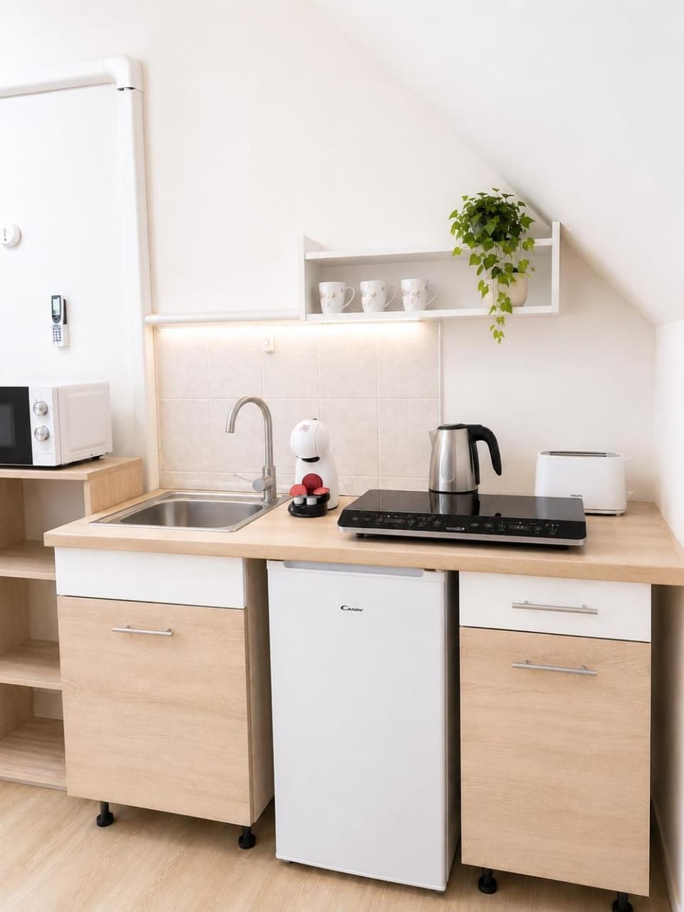 Aranyló Apartmanház - Quiet Studios with Balcony Apartment in Hungary