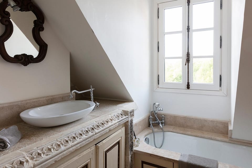 La Clairière de la reine Hortense - Pierres d'Histoire House in Île-de-France