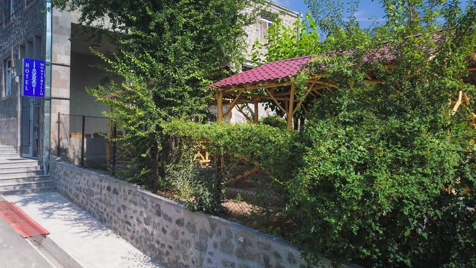MonteBello Bed and Breakfast in Armenia