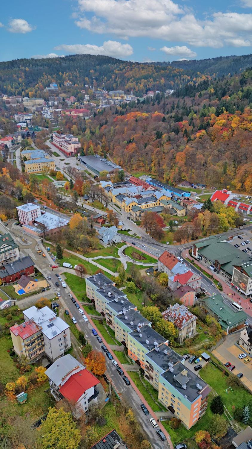 Property building, Bird's eye view, View (from property/room), City view, Mountain view, Mountain view, Quiet street view