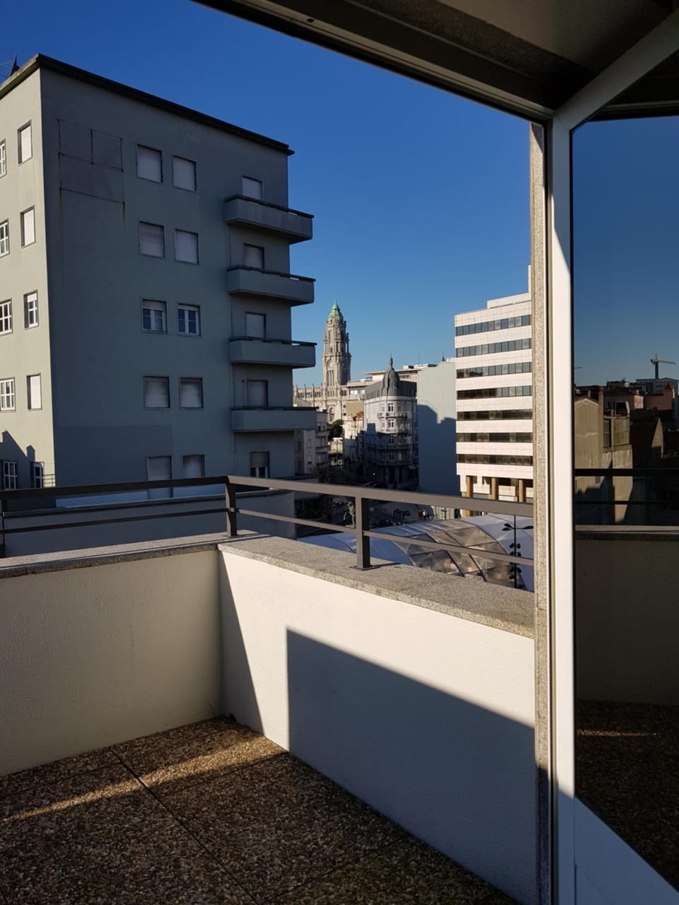 View (from property/room), Balcony/Terrace, City view