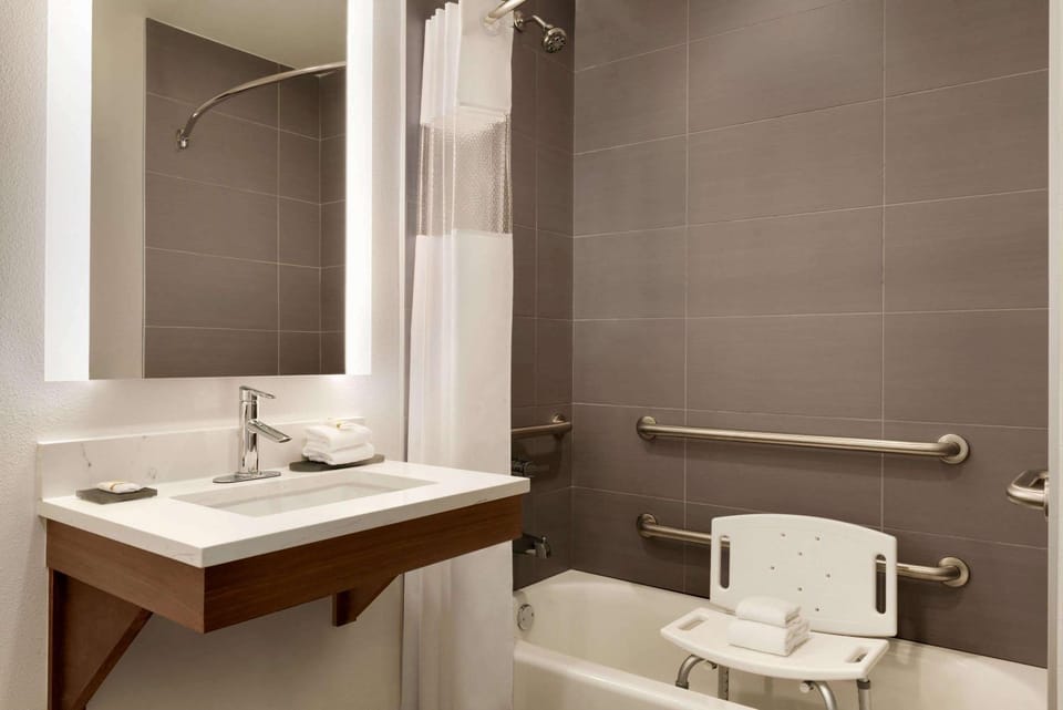 Bathroom, Photo of the whole room, On site, ADAM