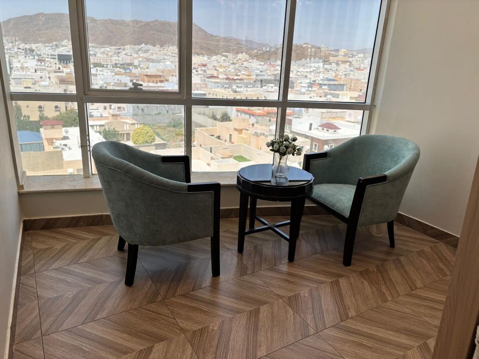 Seating area, City view