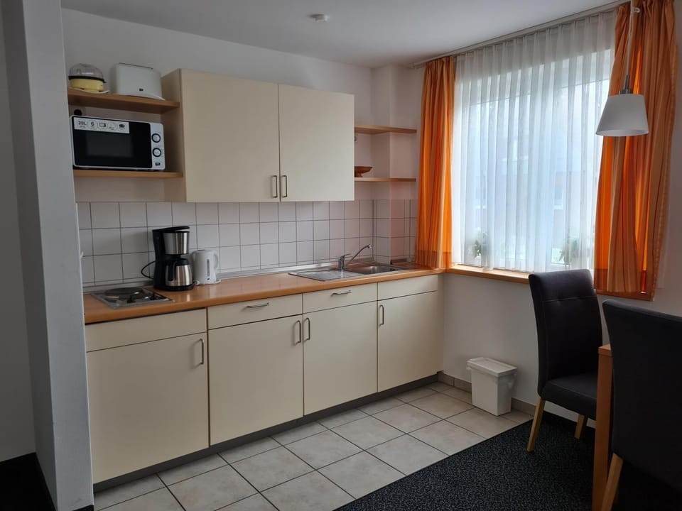 Coffee/tea facilities, Kitchen or kitchenette, pet friendly, stove, toaster