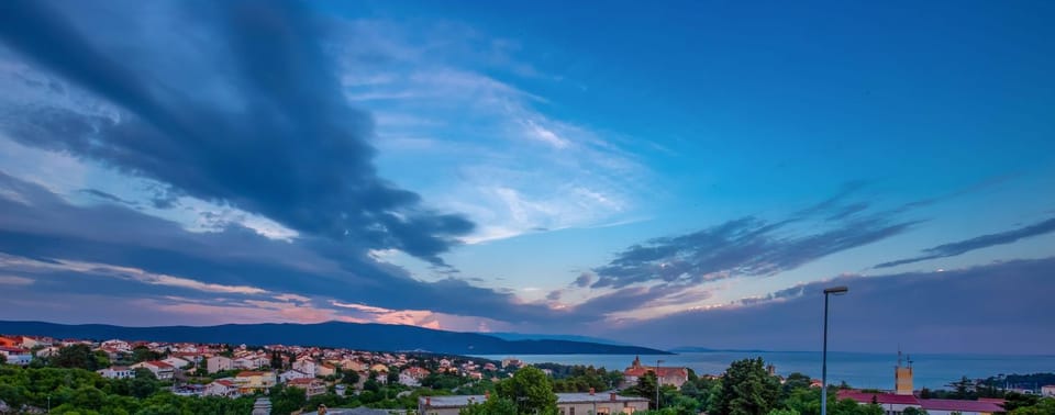 City view, Landmark view, Sea view, Sunset