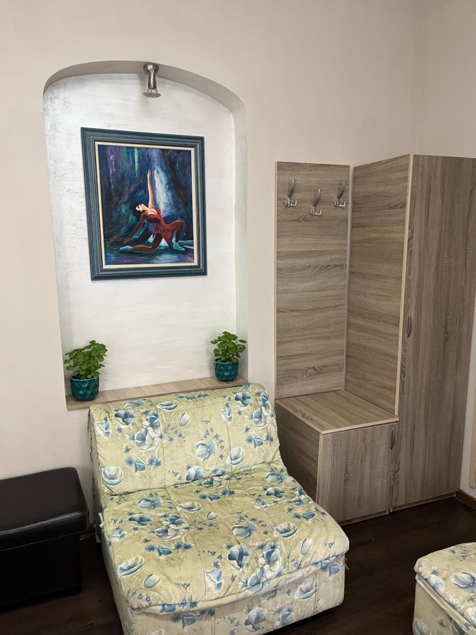 Seating area, wardrobe
