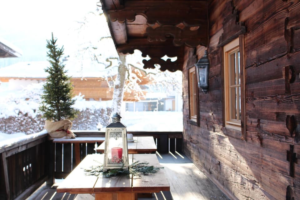 Patio, Facade/entrance, Winter, Balcony/Terrace