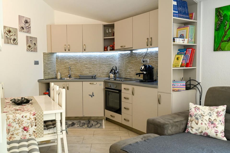 Lux apartmani Darija Apartment in Kotor Municipality