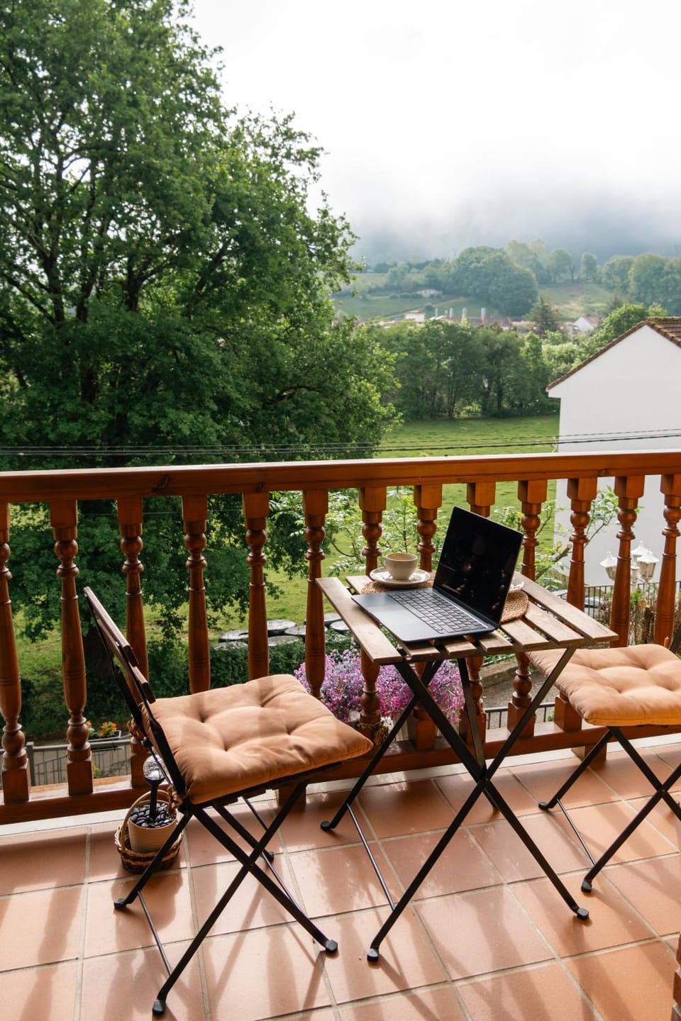 View (from property/room), Balcony/Terrace, Mountain view