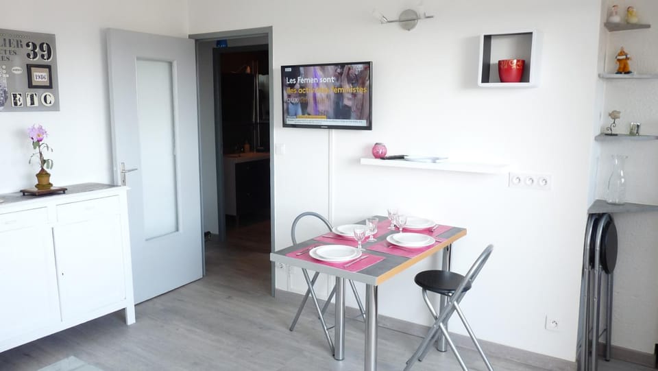 T2 Bord De Mer Dinard Apartment in Dinard