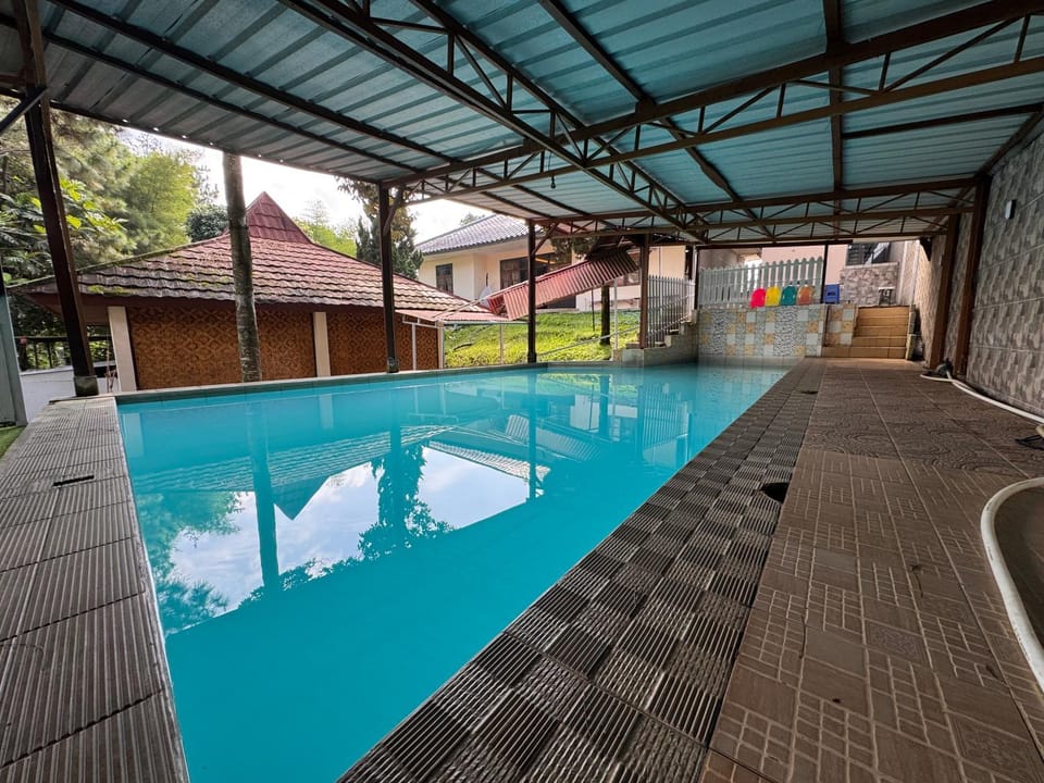 Villa Bukit Punclut Villa in Lembang