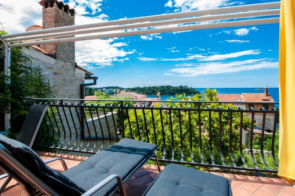 Patio, Day, View (from property/room), Balcony/Terrace