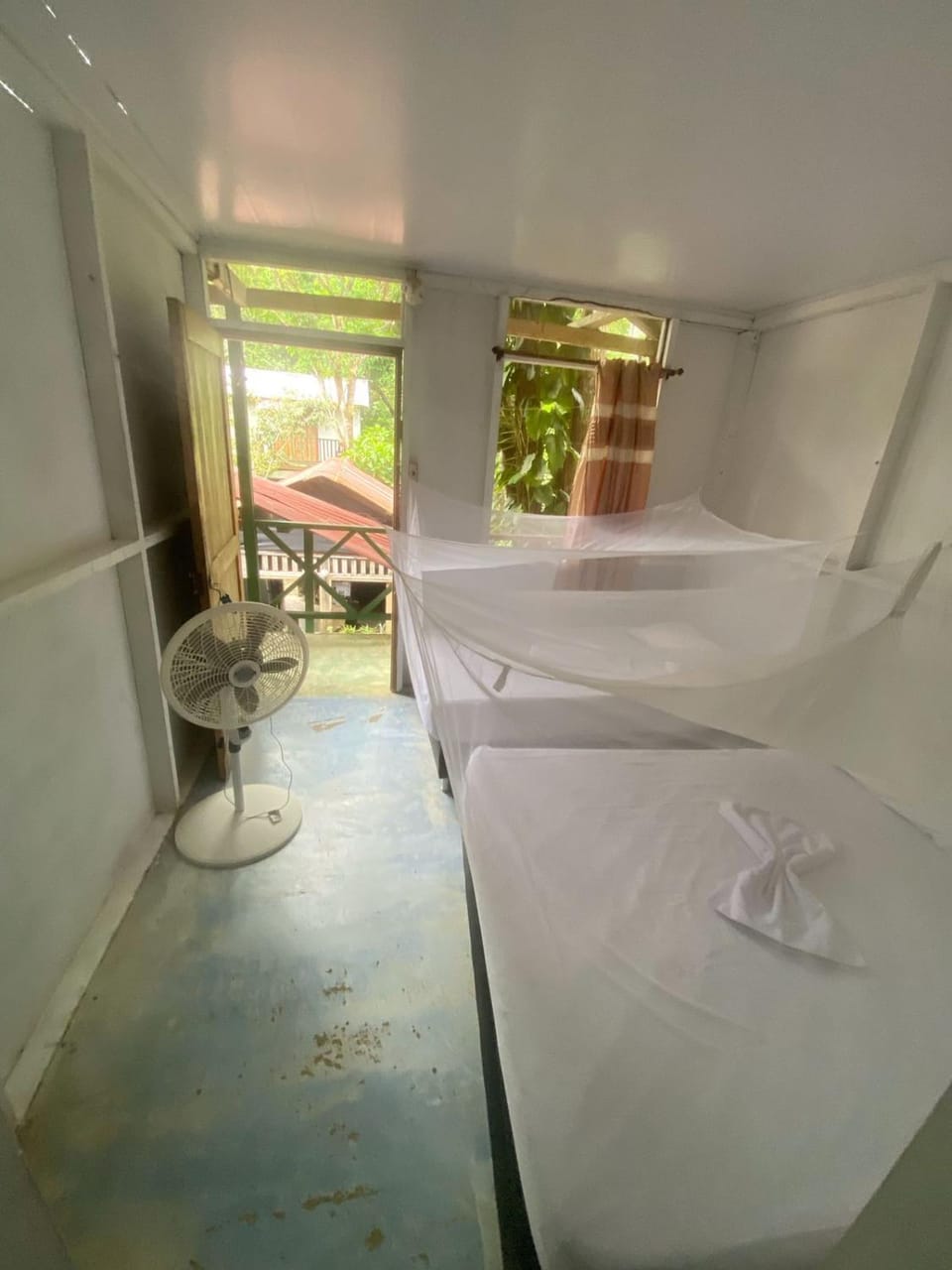 Hostal El Chileno Sapzurro Campground/ 
RV Resort in Choco, Colombia