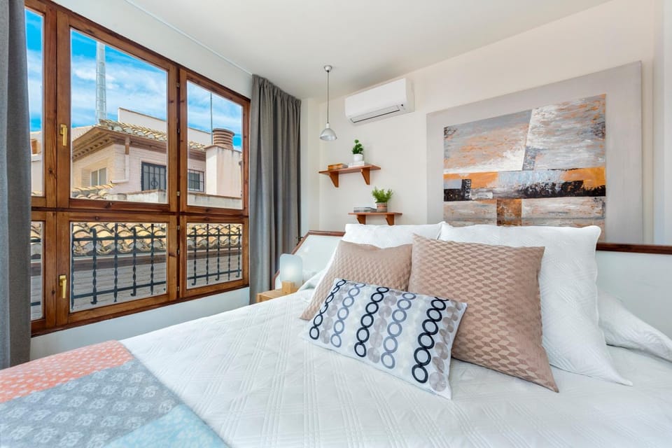 Property building, Bed, View (from property/room), Photo of the whole room, Bedroom, air conditioner