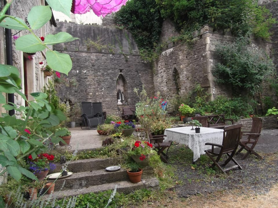 Manor House Annex - Sleeps up to 6 People House in Shepton Mallet