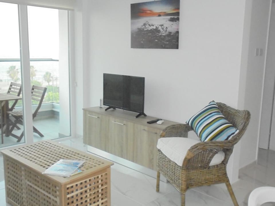 Kermia Court - Beach-front, modern 2 bedroom -sleeps 6 Apartment in Limassol City
