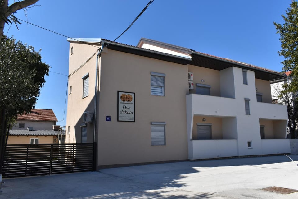 Property building, Facade/entrance, Property logo or sign