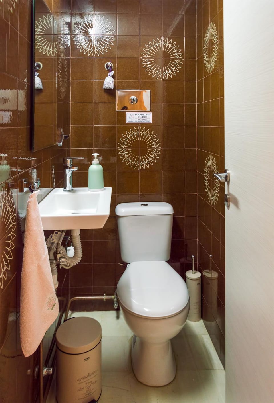 Anastasia's House Apartment in Volos