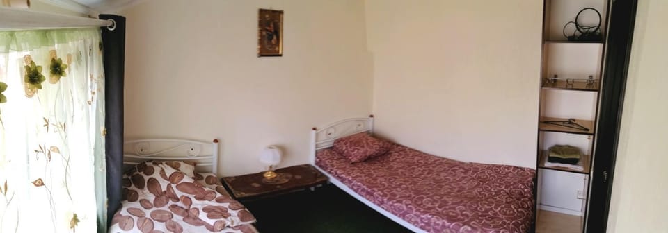 Komnata v gostevom dome na metro Osokorki Bed and Breakfast in Kiev City - Kyiv
