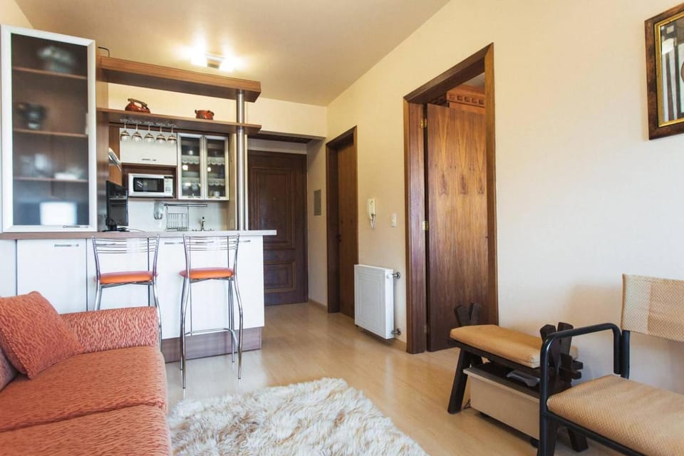 Belo apartamento e completo no Centro com vista Apartment in Gramado