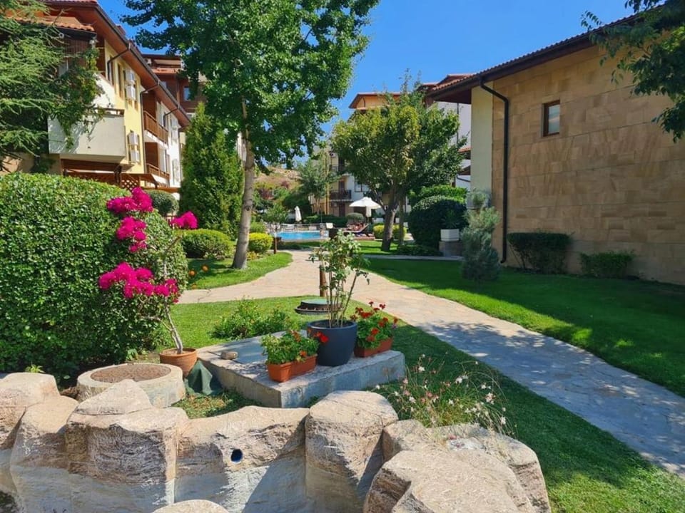 Apartment Garden of Eden Apartment in Burgas Province