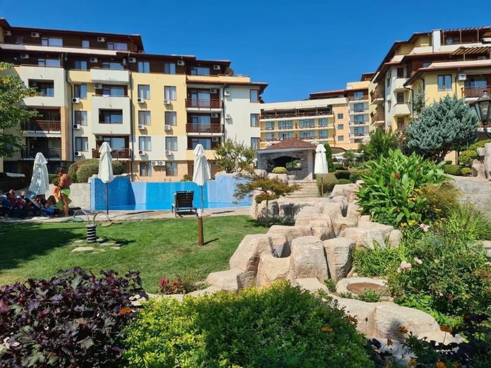 Apartment Garden of Eden Apartment in Burgas Province