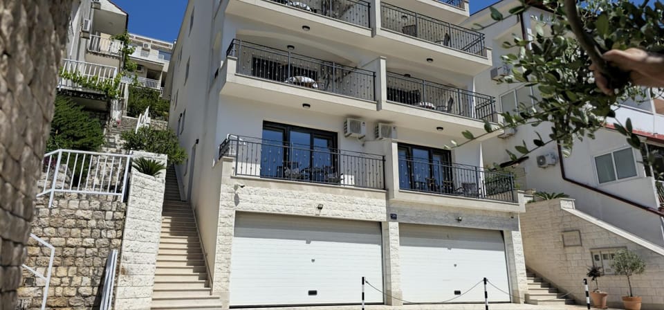 Property building, Day