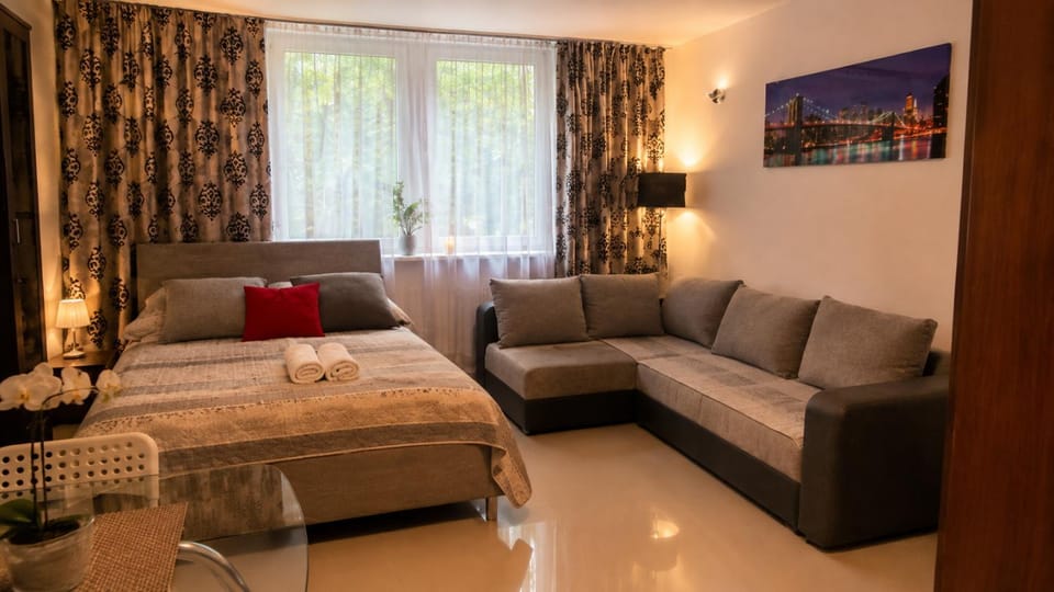 CHERRY APARTAMENT W ŚCISŁYM CENTRUM Apartment in Warsaw
