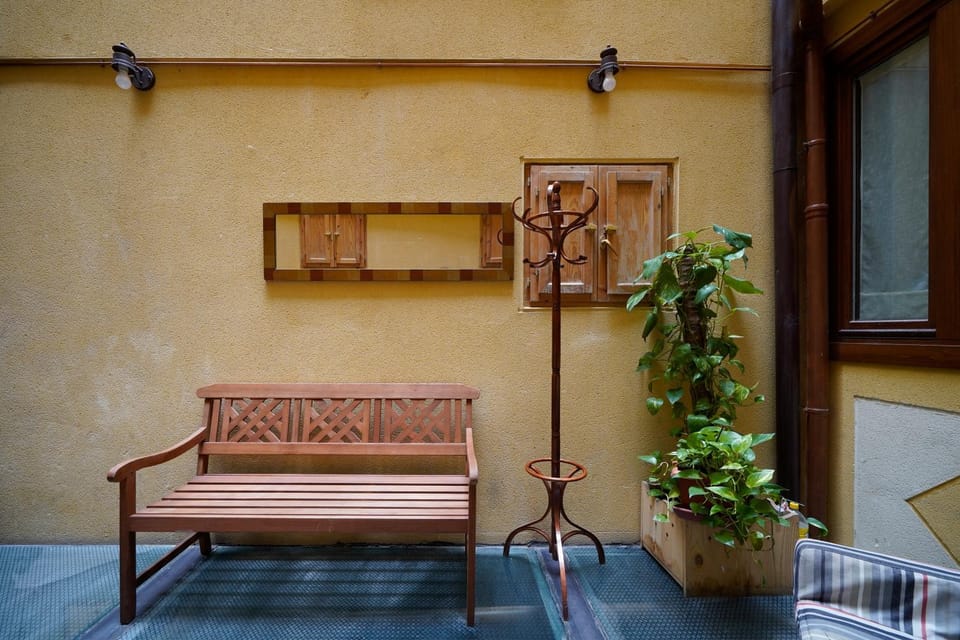 Patio, Seating area