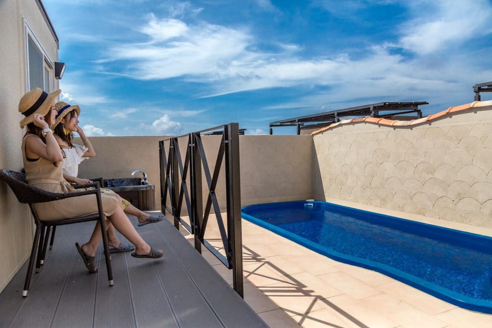 People, Swimming pool