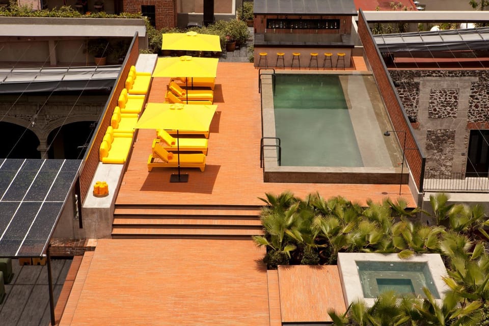 Swimming pool, Swimming pool