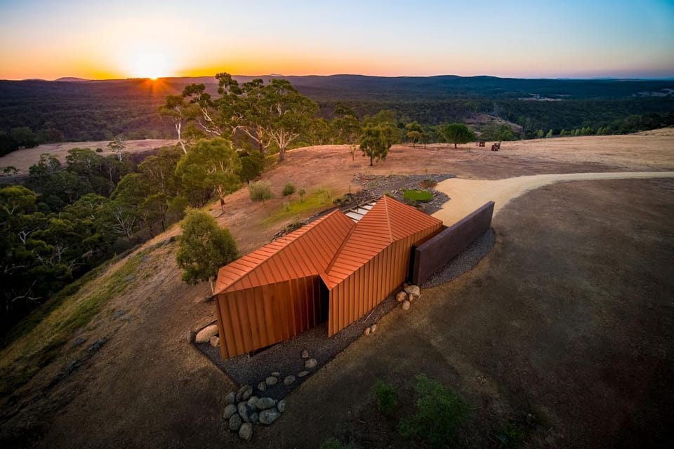 Breakneck Gorge Oikos House in Victoria