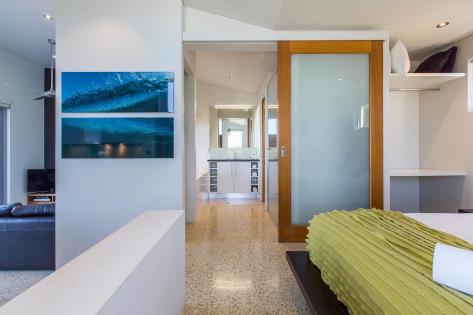 Bathroom, Bedroom
