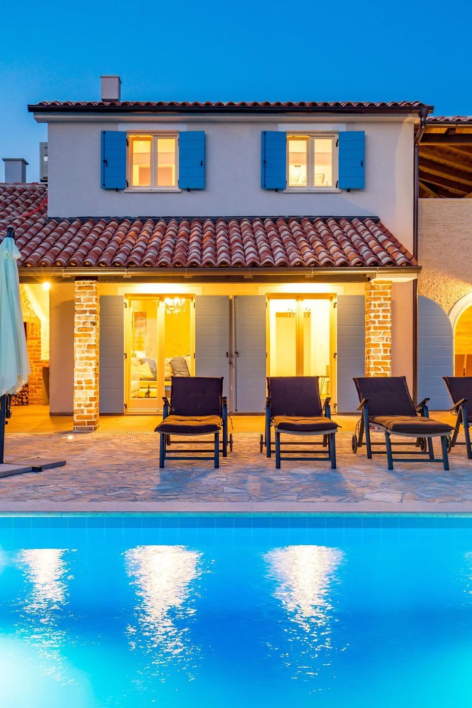 BBQ facilities, Balcony/Terrace, Swimming pool
