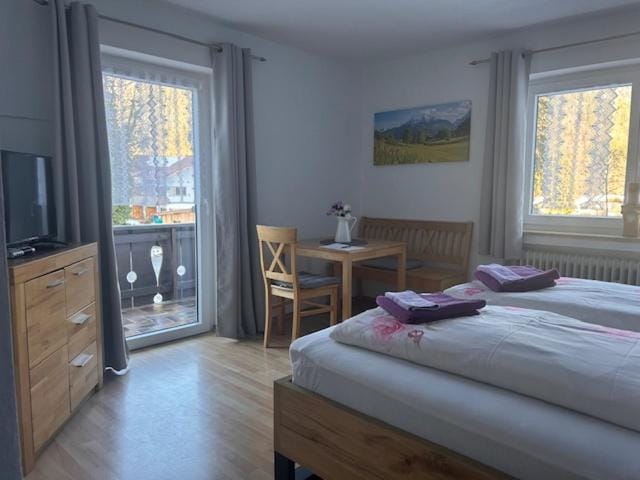 Gästehaus Lehnerer Grainau Bed and Breakfast in Grainau