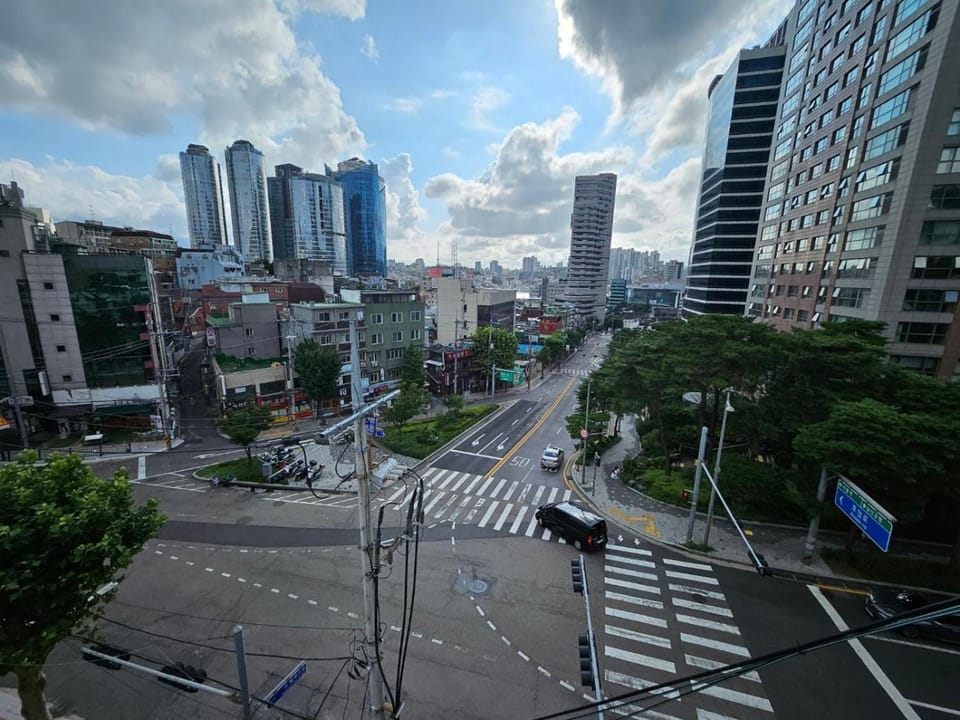 Neighbourhood, View (from property/room), City view, Street view, Location
