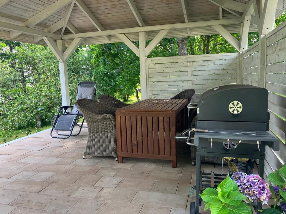 Seating area